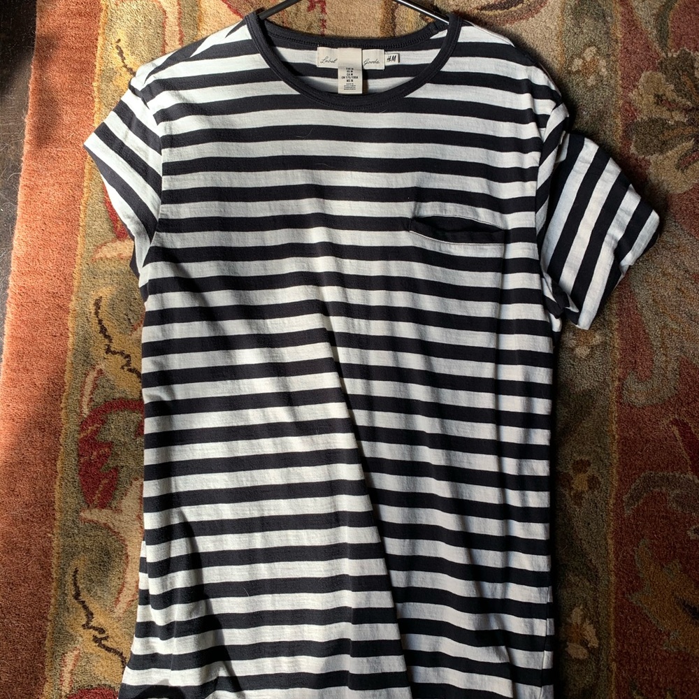 H&M Short Sleeved Pocket Tee